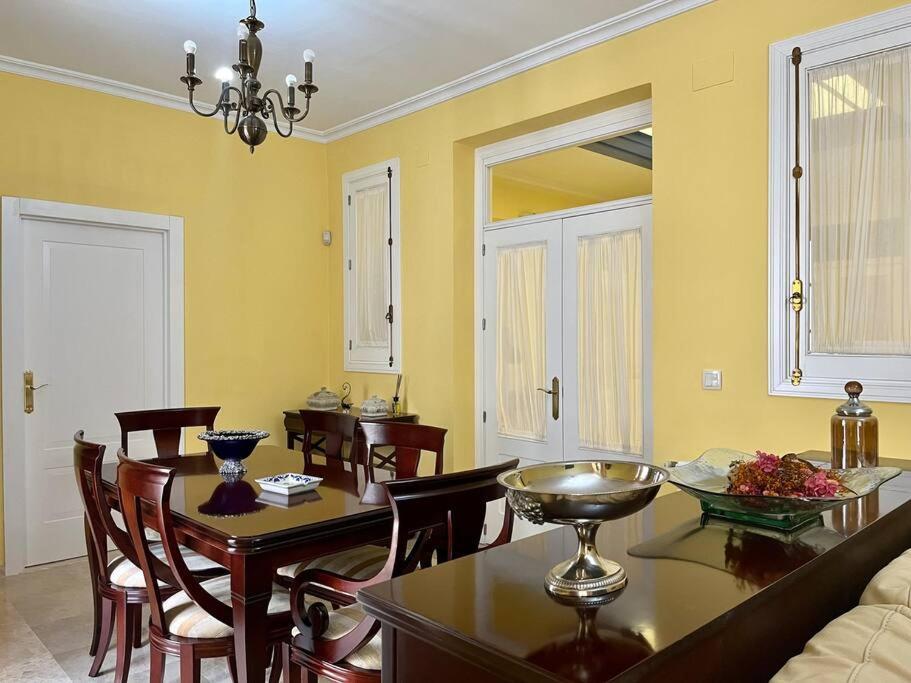 Apartamento Suite Alameda De Hercules Севілья Екстер'єр фото