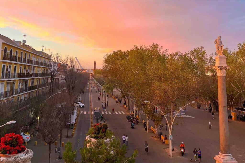 Apartamento Suite Alameda De Hercules Севілья Екстер'єр фото