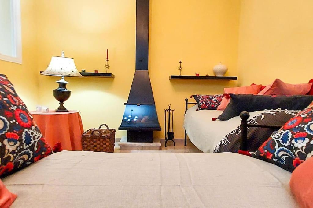 Apartamento Suite Alameda De Hercules Севілья Екстер'єр фото